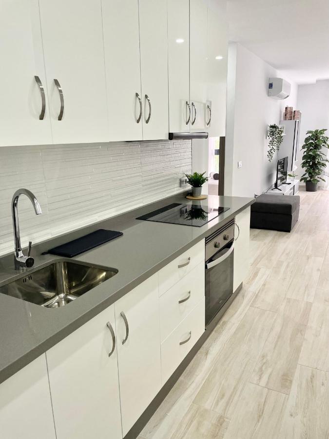 Island Suites Arona  Exterior photo