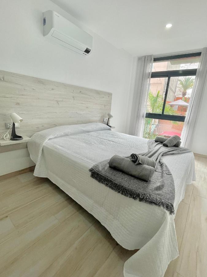 Island Suites Arona  Exterior photo